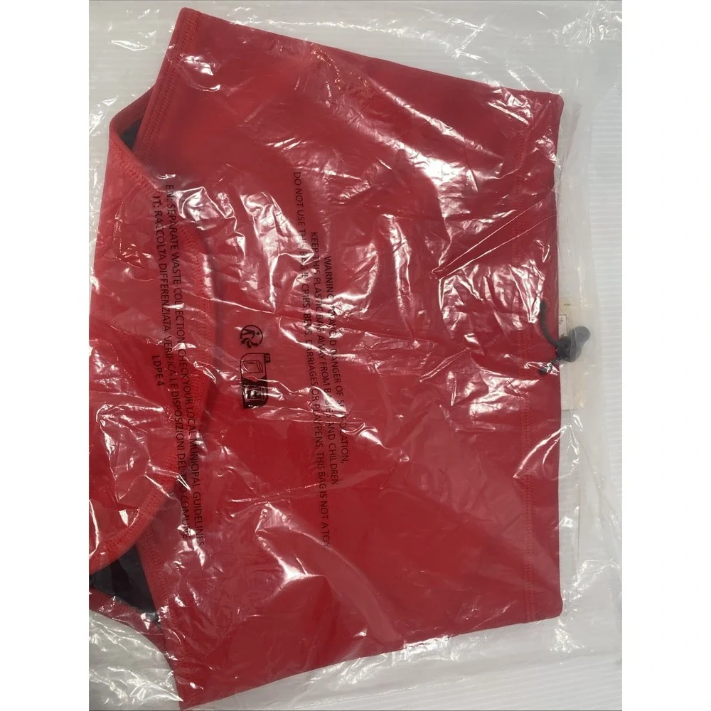 NWT Brand New SUPREME WINDSTOPPER NECK GAITER Red FW23A57 C108